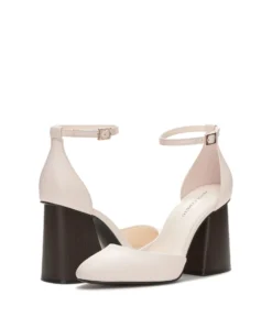 Vince Camuto Addilenz