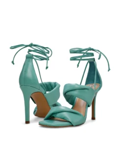 Vince Camuto Andrequa