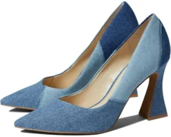 Vince Camuto Akenta 4